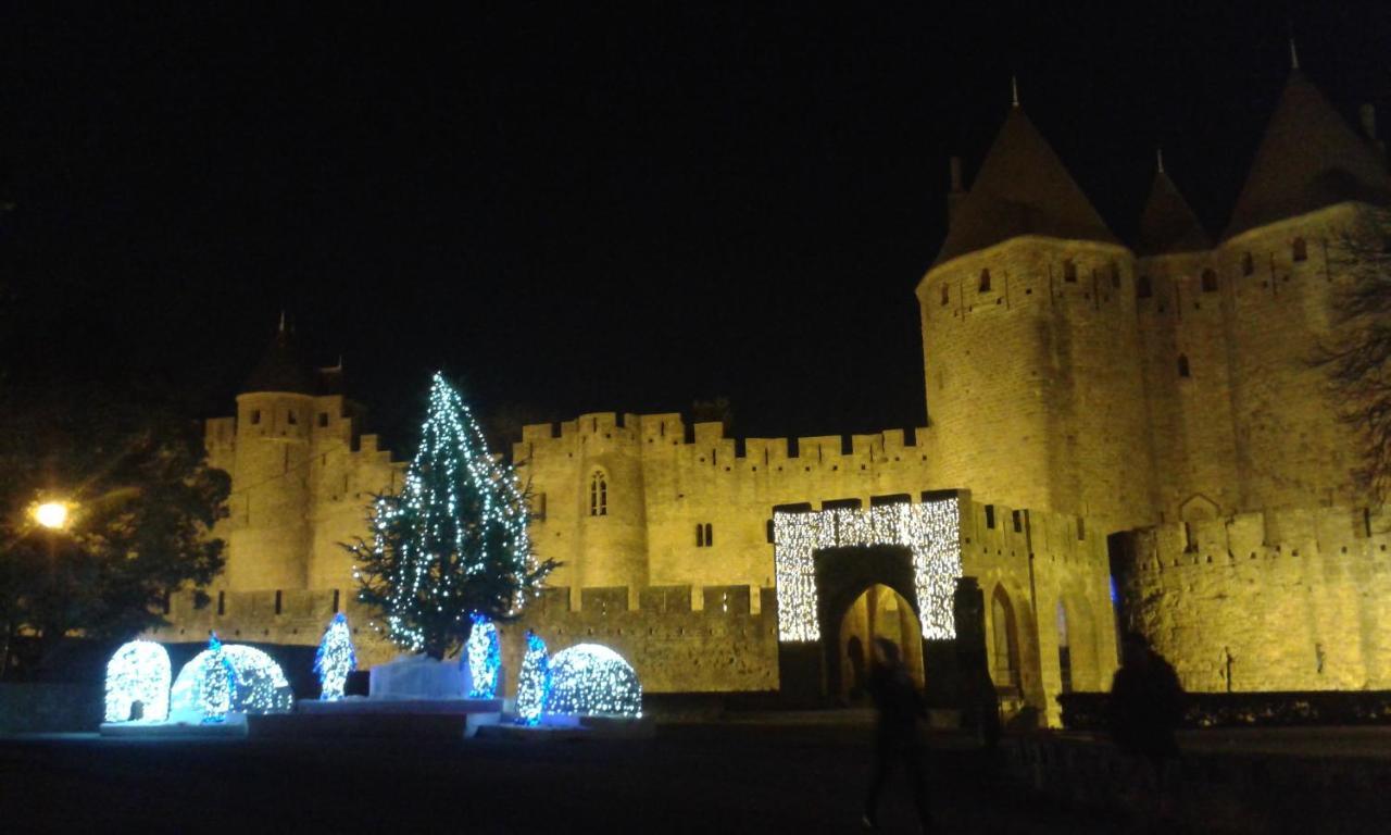 Chez Yvette , C'Est Chouette!! Carcassonne Exterior foto