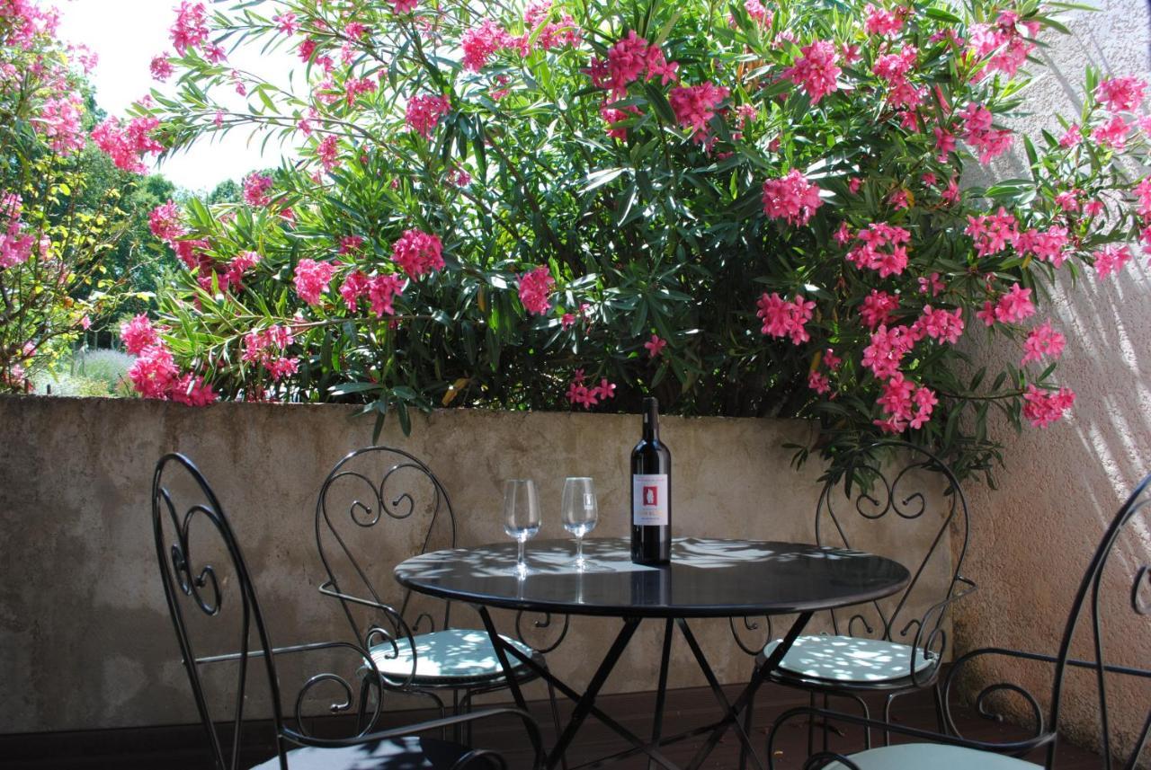 Chez Yvette , C'Est Chouette!! Carcassonne Exterior foto